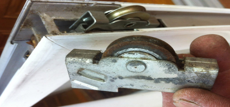 screen door roller repair in South Monrovia Island